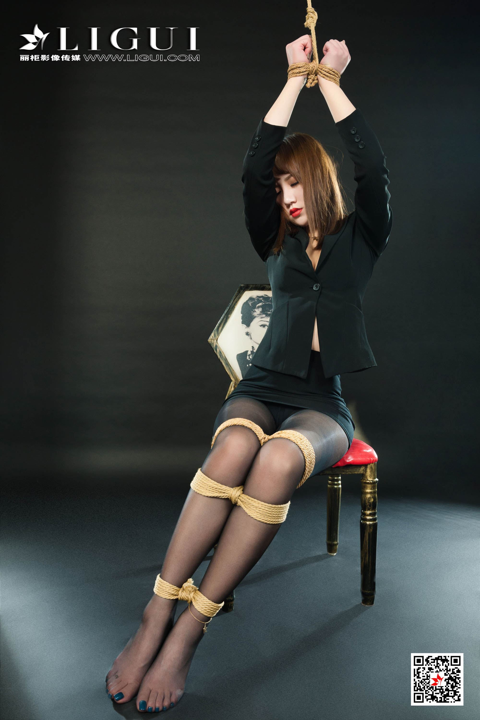 Ligui丽柜  2020.11.27《惩戒秘书》多多